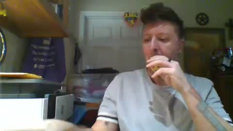 trillnonymau5 online show from 23, 2, 2025