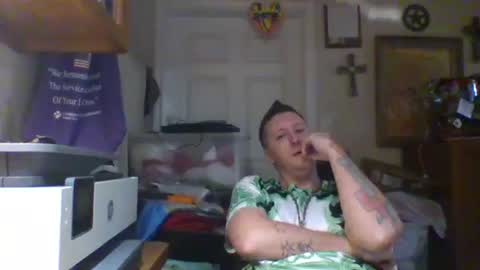 trillnonymau5 online show from 26, 2, 2025