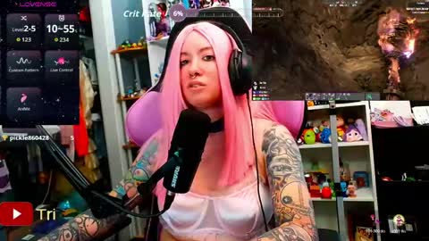 Trin Kat pet online show from 7, 4, 2026