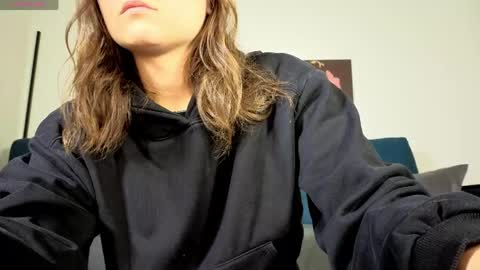 Snapshot of trixibell chatting on 1, 6, 2026 trixibell online show from 1, 6, 2026
