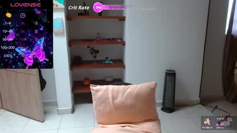 Snapshot of trixie_tangg chatting on 10, 9, 2025 Kitty online show from 10, 9, 2025