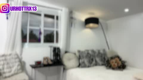 trixieemerald online show from 1, 3, 2026