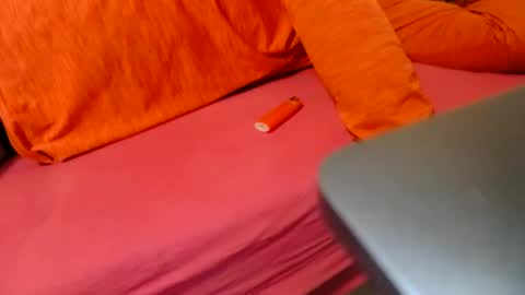 Tropichot online show from 19, 1, 2025