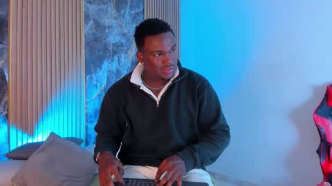 Snapshot of troykhalil chatting on 24, 10, 2025 Troy Khalil online show from 24, 10, 2025