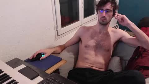 Snapshot of trucdeoufouf chatting on 19, 1, 2025 trucdeoufouf online show from 19, 1, 2025