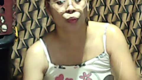 Snapshot of truefilipinabeauty chatting on 11, 4, 2026 emily online show from 11, 4, 2026