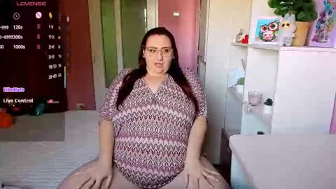 Snapshot of truly_goddess chatting on 21, 11, 2025 Adelle online show from 21, 11, 2025