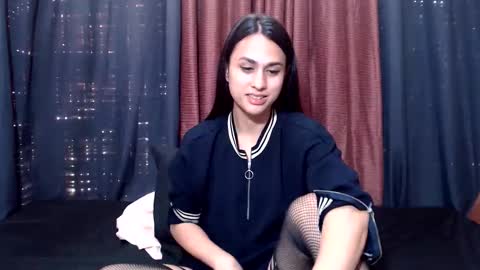 Snapshot of ts_hannah15 chatting on 25, 11, 2025 Hannah15 online show from 25, 11, 2025