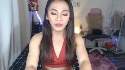 Jade online show from 15, 12, 2024