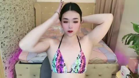 ts_yoshi_ online show from 19, 3, 2026