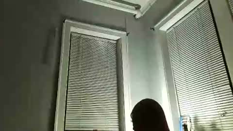 Amber White online show from 5, 2, 2026