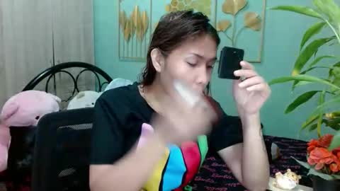 Snapshot of tsempress chatting on 4, 11, 2025 SHENA online show from 4, 11, 2025