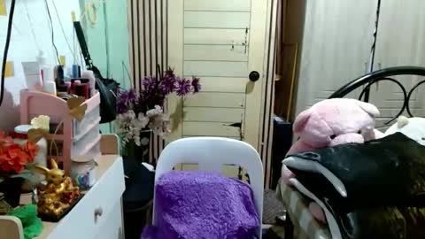 Snapshot of tsempress chatting on 25, 11, 2025 SHENA online show from 25, 11, 2025