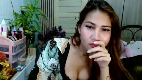 SHENA  online show from 5, 12, 2025