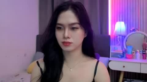 Bella Ratbu online show from 2, 11, 2025