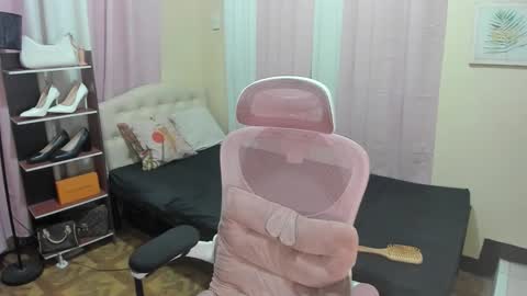 Snapshot of tsuncutrhein chatting on 18, 9, 2025 tsuncutrhein online show from 18, 9, 2025