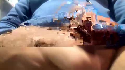 Snapshot of tuhombre1612 chatting on 1, 1, 2025 tuhombre1612 online show from 1, 1, 2025