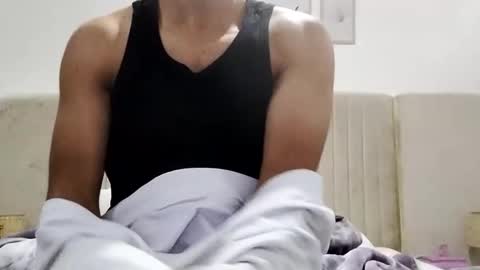 Snapshot of tunisiensexyguy chatting on 23, 12, 2024 TunisienSexyGuy online show from 23, 12, 2024