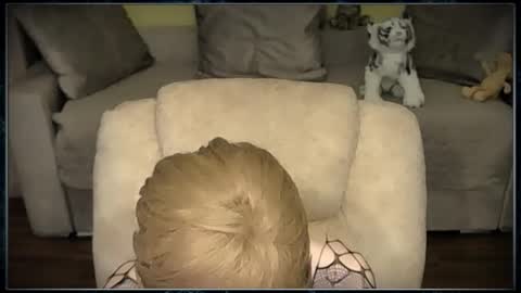 Clementine online show from 12, 11, 2025