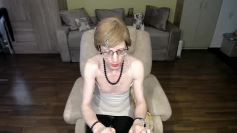 Clementine online show from 31, 3, 2026