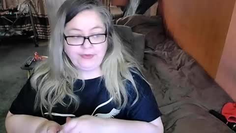 Lana online show from 17, 2, 2025