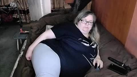 Lana online show from 18, 2, 2025