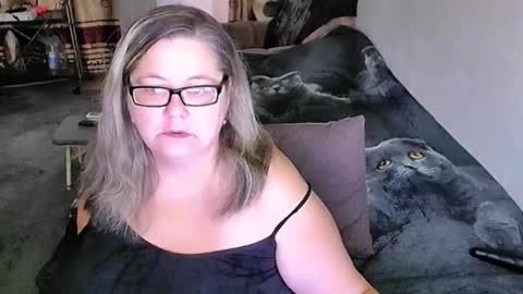 Snapshot of tviks chatting on 13, 1, 2026 Lana online show from 13, 1, 2026