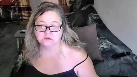 Snapshot of tviks chatting on 16, 1, 2026 Lana online show from 16, 1, 2026