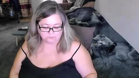 Snapshot of tviks chatting on 17, 2, 2026 Lana online show from 17, 2, 2026