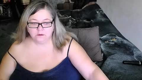 Snapshot of tviks chatting on 23, 2, 2026 Lana online show from 23, 2, 2026