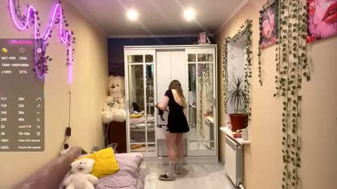 Emily online show from 4, 2, 2026