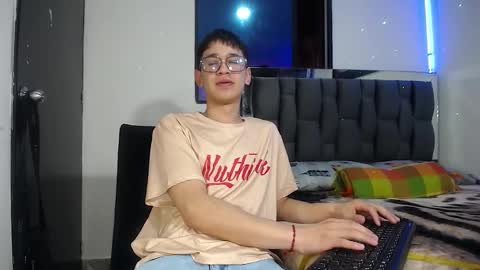 Snapshot of twink_daren chatting on 31, 1, 2025 Mr Daren online show from 31, 1, 2025