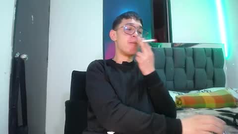 Snapshot of twink_daren chatting on 19, 2, 2025 Mr Daren online show from 19, 2, 2025