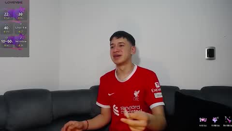 Snapshot of twink_daren chatting on 8, 3, 2025 Mr Daren online show from 8, 3, 2025