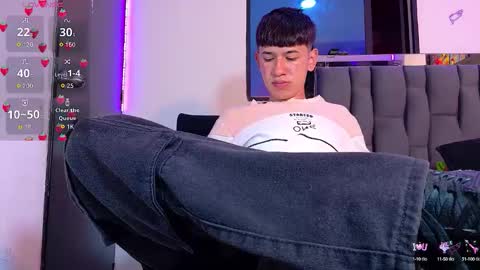 Snapshot of twink_daren chatting on 11, 9, 2025 Mr Daren online show from 11, 9, 2025