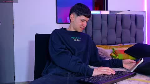 Snapshot of twink_daren chatting on 10, 6, 2026 Mr Daren online show from 10, 6, 2026