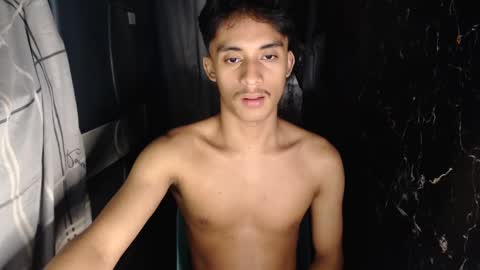 Snapshot of twink_hairyass69 chatting on 6, 12, 2024 Aladin online show from 6, 12, 2024