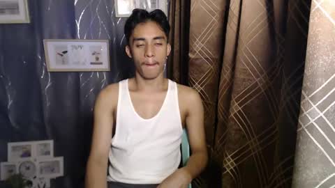 Snapshot of twink_hairyass69 chatting on 3, 3, 2025 Aladin online show from 3, 3, 2025