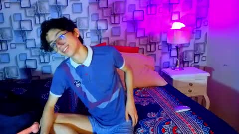Snapshot of twink_sebas7 chatting on 23, 4, 2026 Sebastin online show from 23, 4, 2026