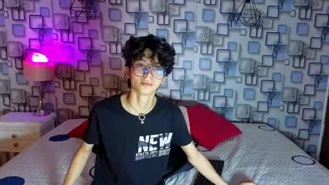 Snapshot of twink_sebas7 chatting on 28, 4, 2026 Sebastin online show from 28, 4, 2026