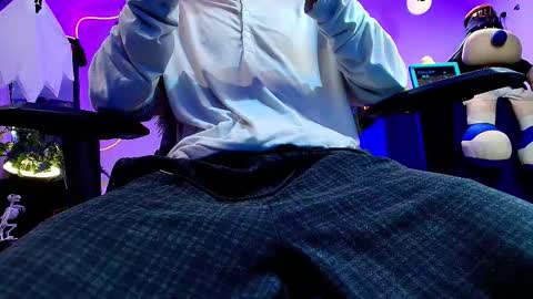 Snapshot of twink_sebas_ chatting on 20, 10, 2025 Bad boy sebastian online show from 20, 10, 2025