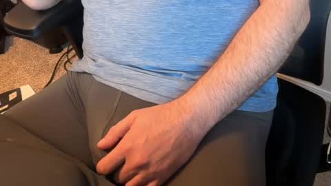 Snapshot of twinkboylover321 chatting on 8, 3, 2025 Tell me what to do online show from 8, 3, 2025