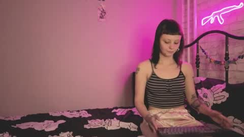 Sin and Skin online show from 27, 3, 2026