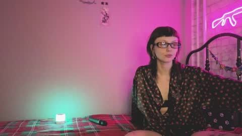 Sin and Skin online show from 28, 3, 2026