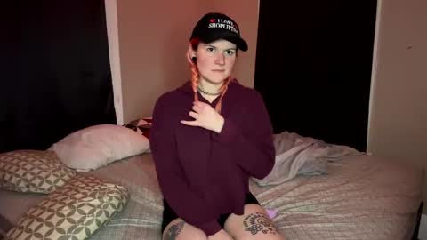 twitchinwhore online show from 26, 1, 2025