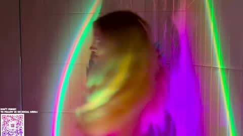 Molly and Nick online show from 12, 4, 2026