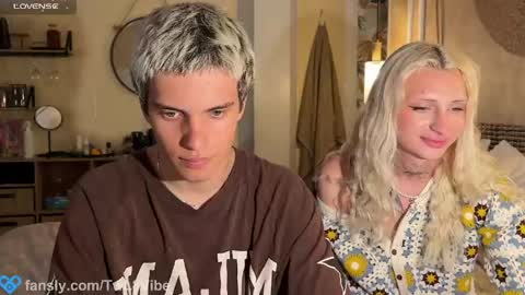 Molly and Nick online show from 20, 4, 2026