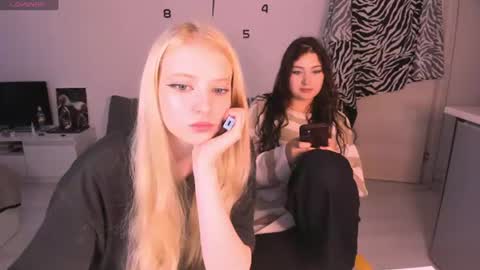 Jessy  Olivia online show from 6, 7, 2026