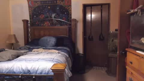 twocumkerry online show from 10, 3, 2025