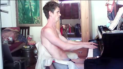 TobeBritta online show from 10, 1, 2025